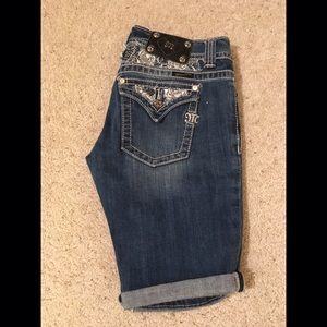 Miss Me Bermuda shorts