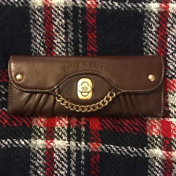 Juicy Couture Handbags - Juicy couture leather wallet