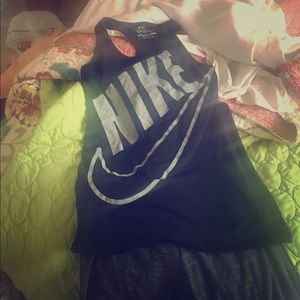 Nike active wear tank !