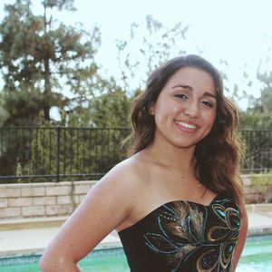 Meet your Posher, Parnaz