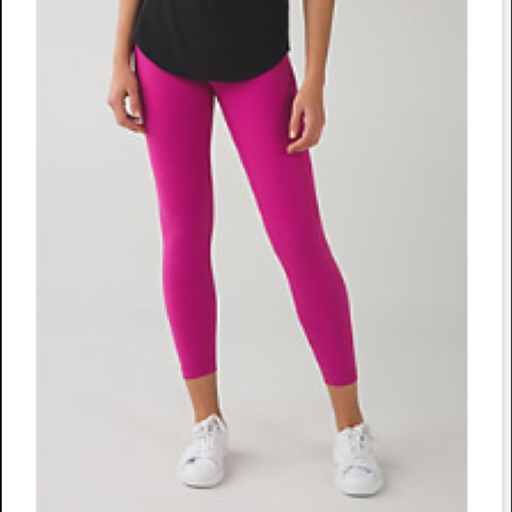 BNWT Lululemon High Times crop raspberry 10