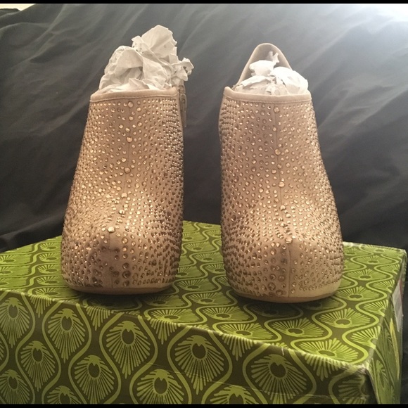 Tan Studded Platform Booties; size 9.5 OBO - Picture 2 of 3