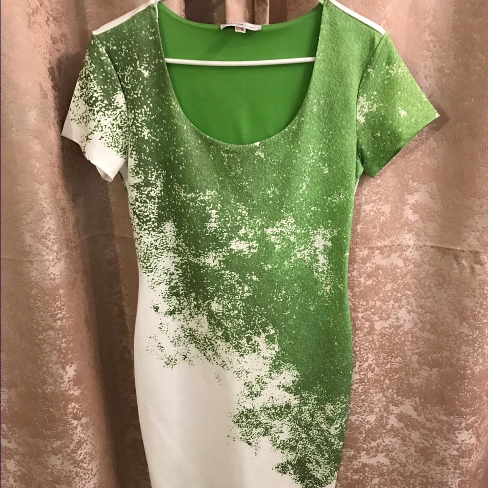 Waggon Dress. Like new. Size Medium