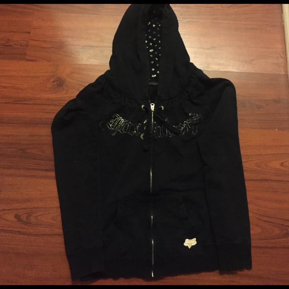 Fox Ryder black sweater