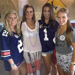 Meet your Posher, Carlie