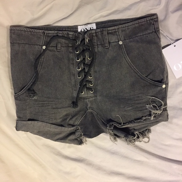 One Teaspoon Phantome Superfreaks Short - Picture 6 of 8