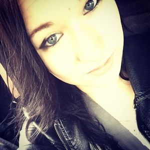 Meet your Posher, Janelle