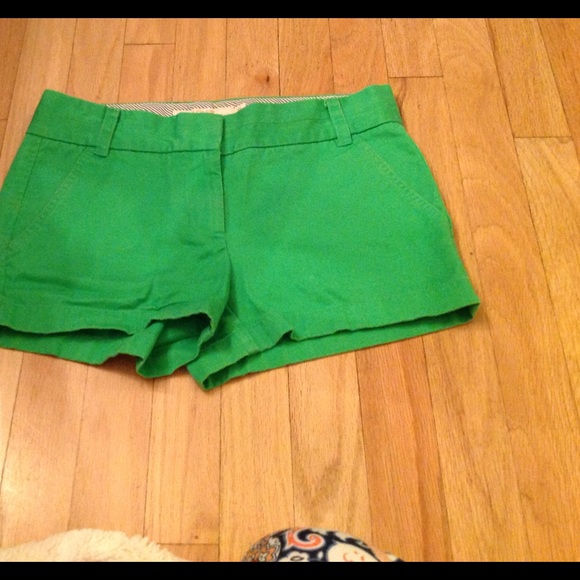 Shorts - Picture 2 of 4