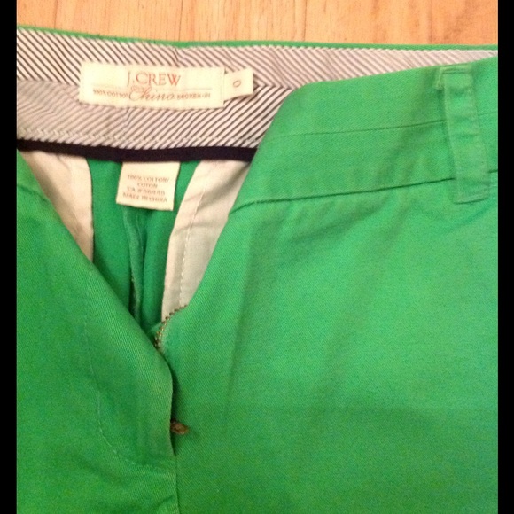 Shorts - Picture 3 of 4