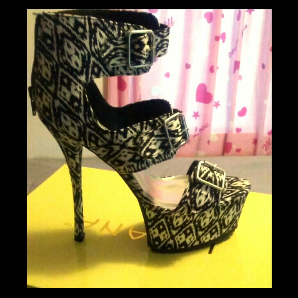 High heels platform