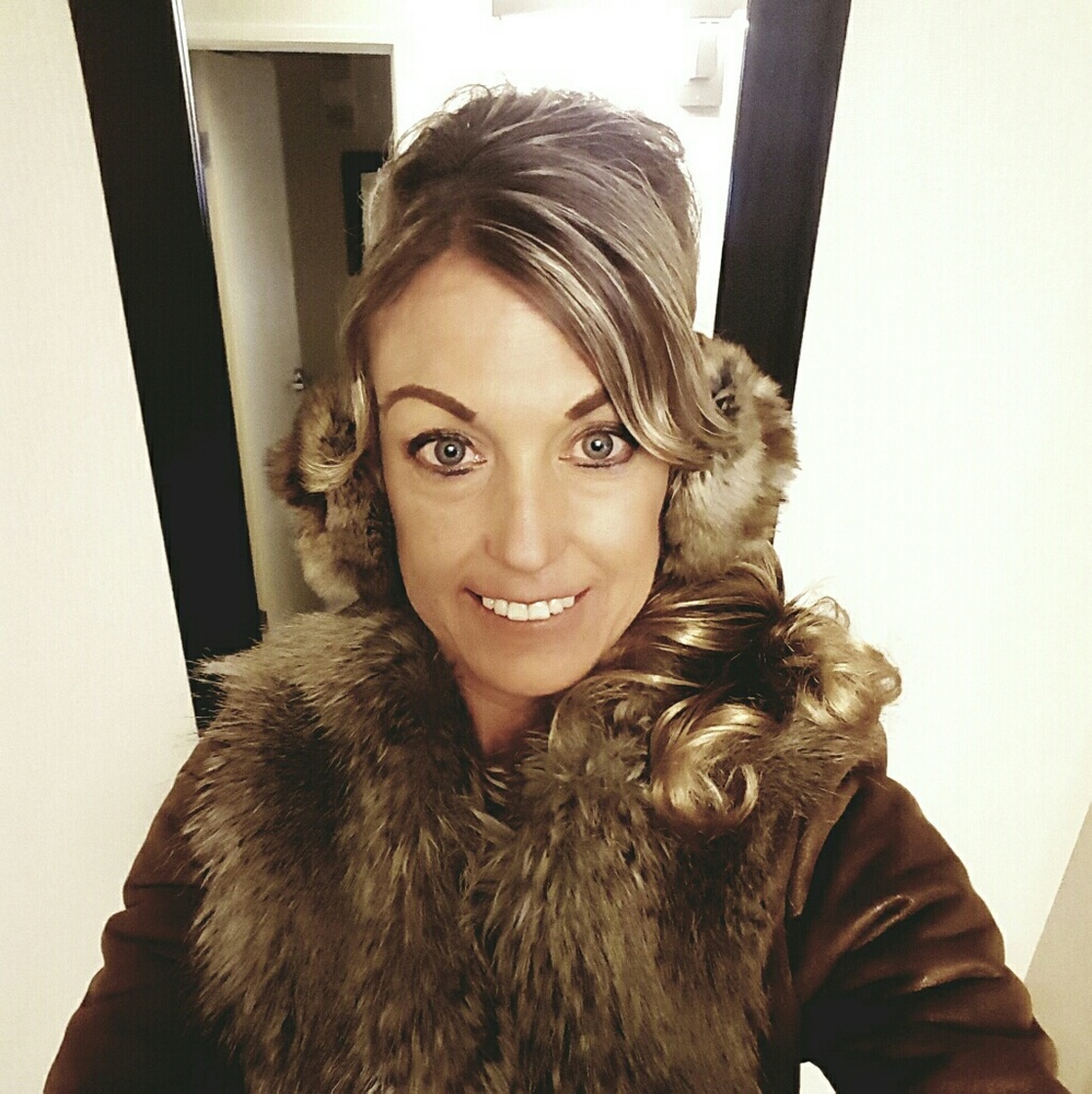 Meet your Posher, Angela