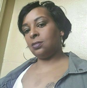 Meet your Posher, Phylliss