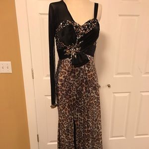 Tony bowls 10/12 dress