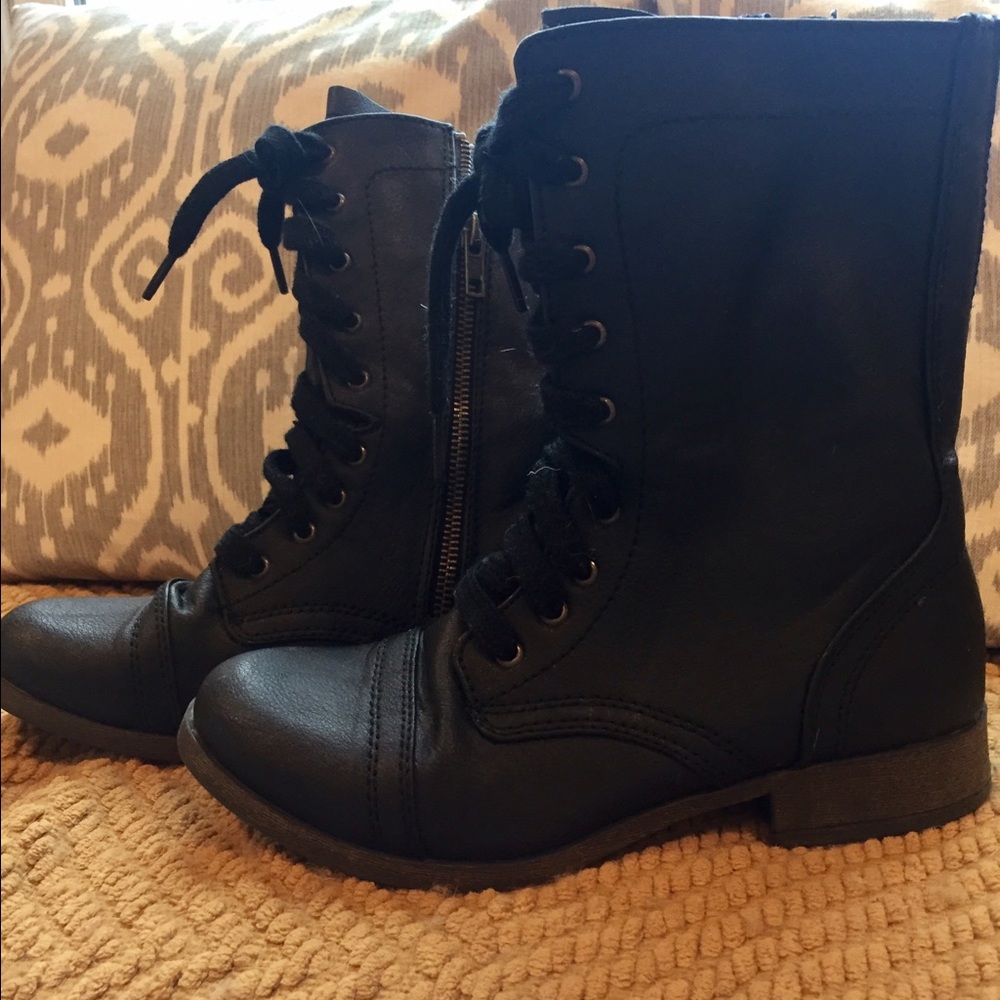 Black boots