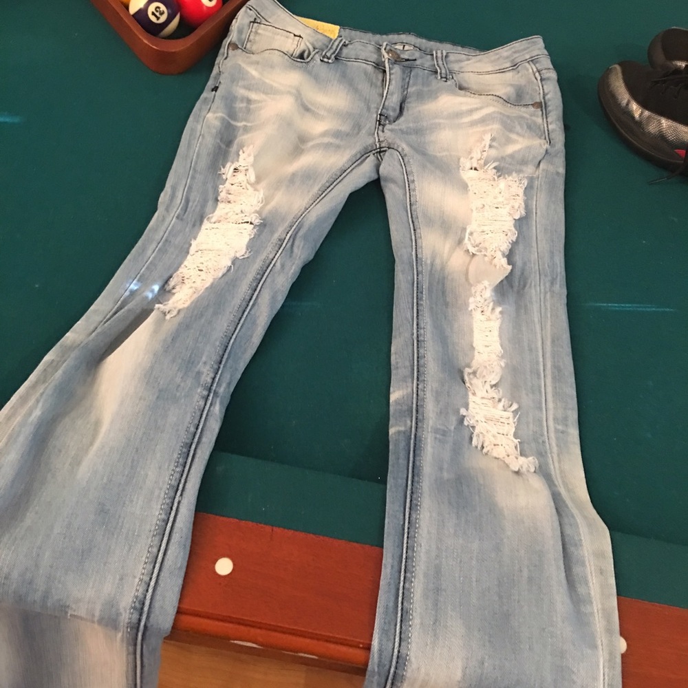 Brand new stylish jeans.