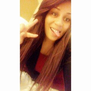 Meet your Posher, Olivia