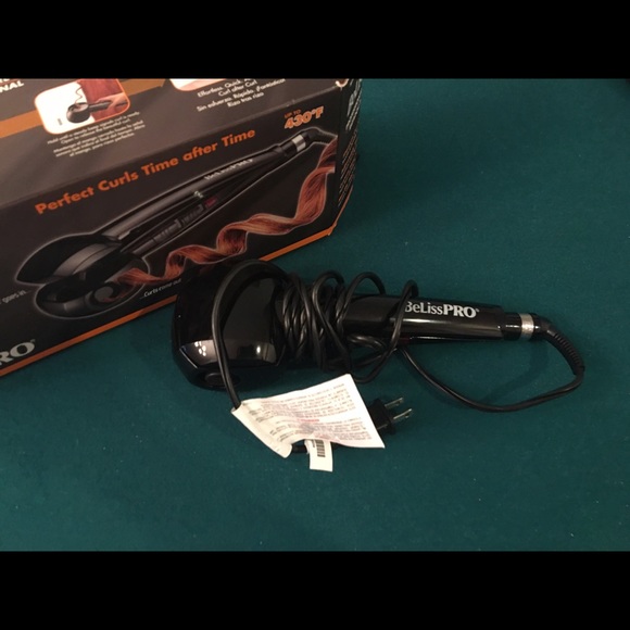 Beliss pro curly iron. - Picture 2 of 3