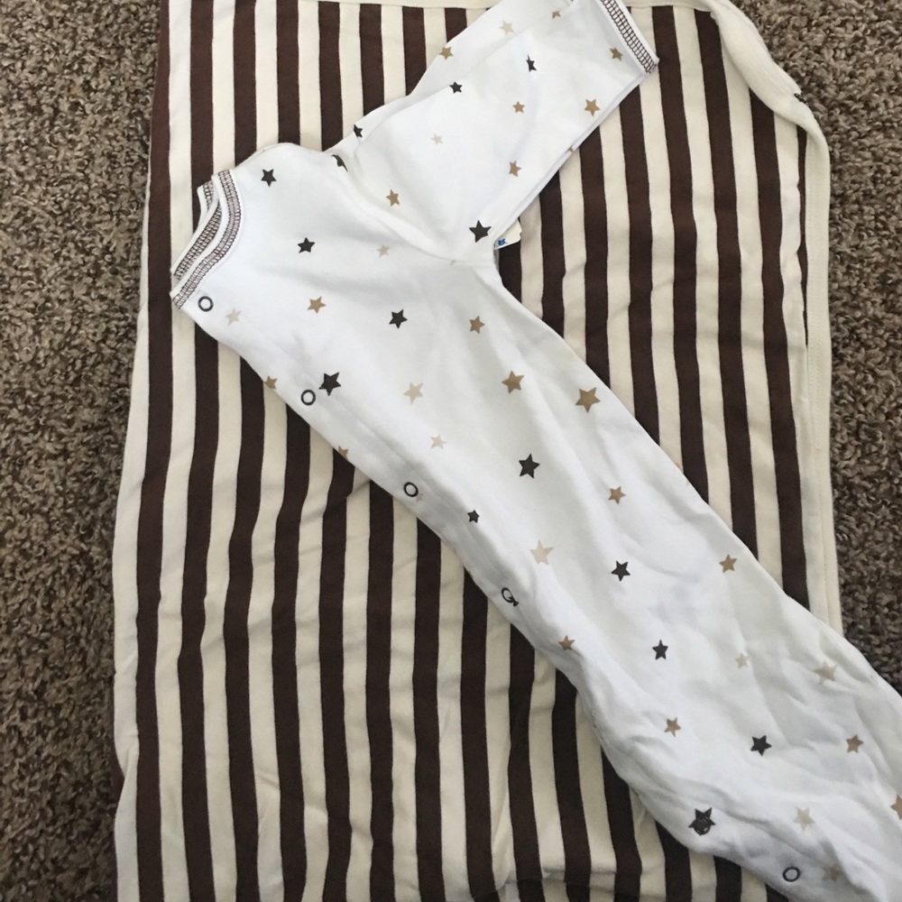 Sleeper and blanket set