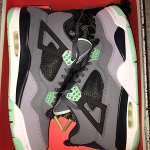 Jordan 4 green glow size 11 worn once