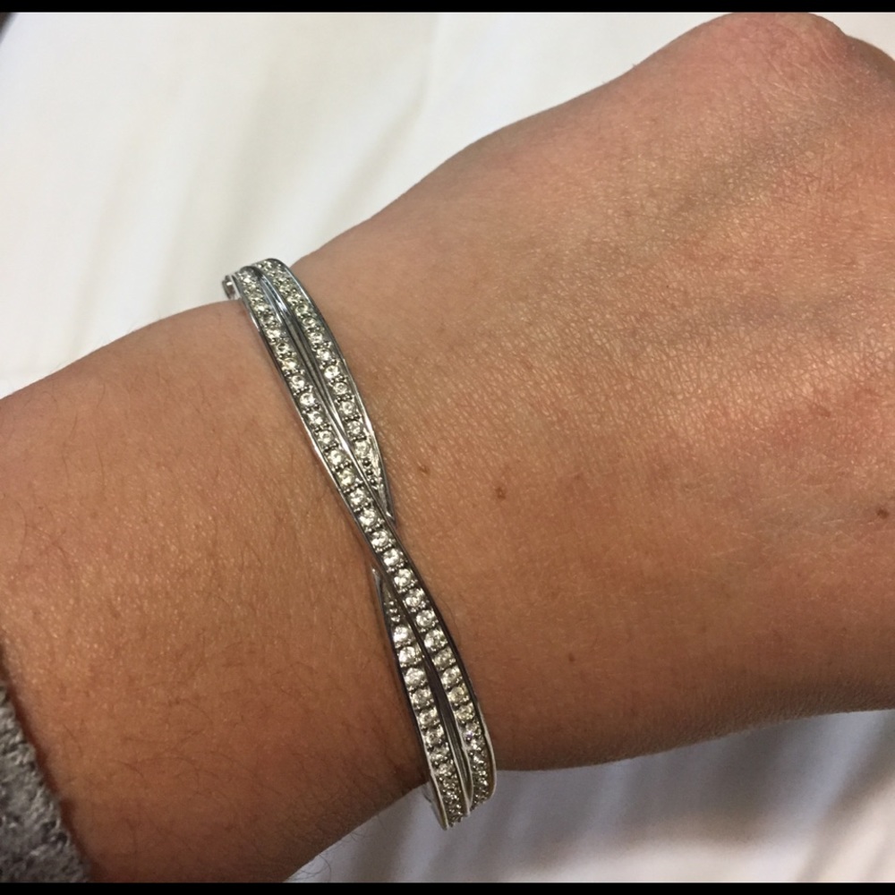 Gorgeous Swarovski Crystal Bangle Bracelet