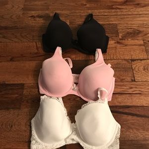 32DD Victoria Secret Bras (Lot)