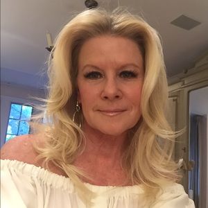 Meet your Posher, Pamela