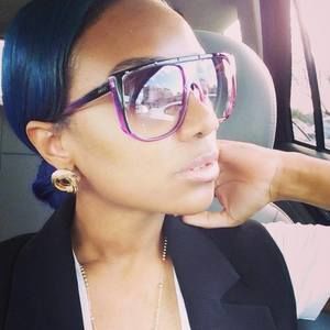 Meet your Posher, Ava