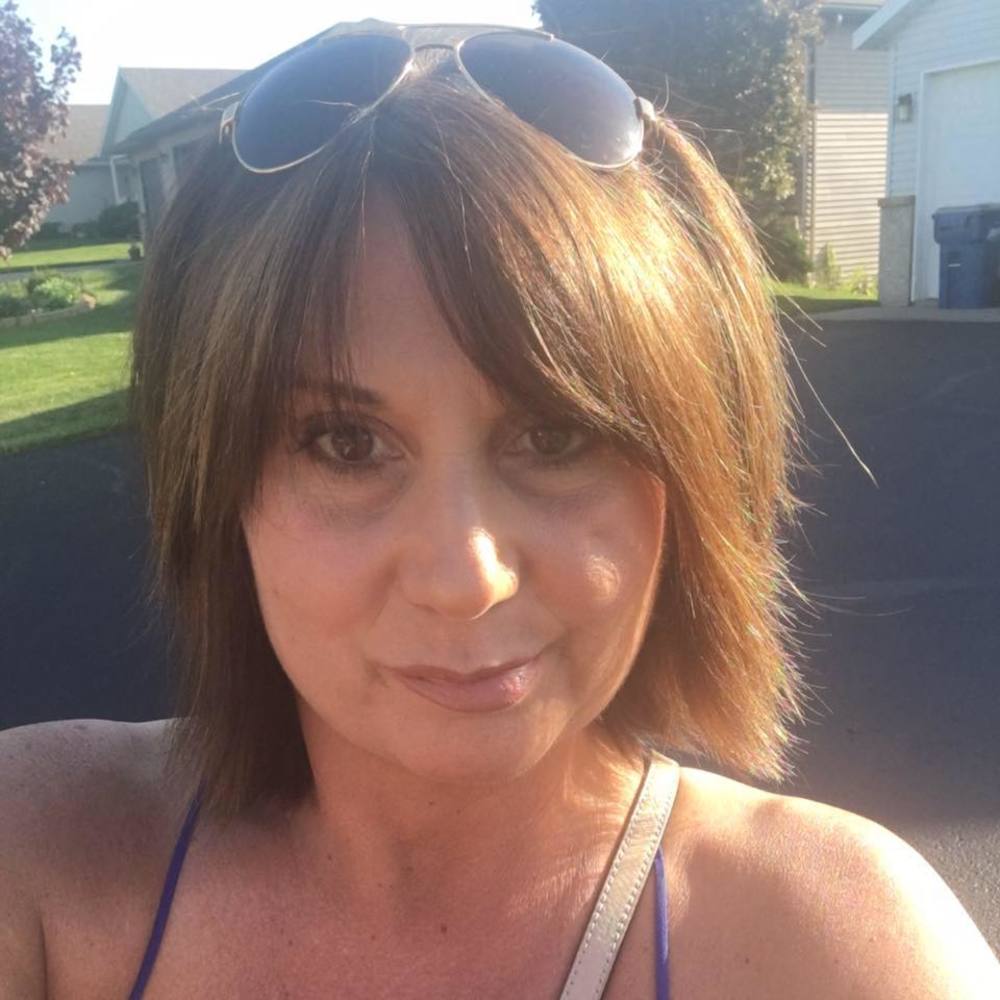 Meet your Posher, Melissa