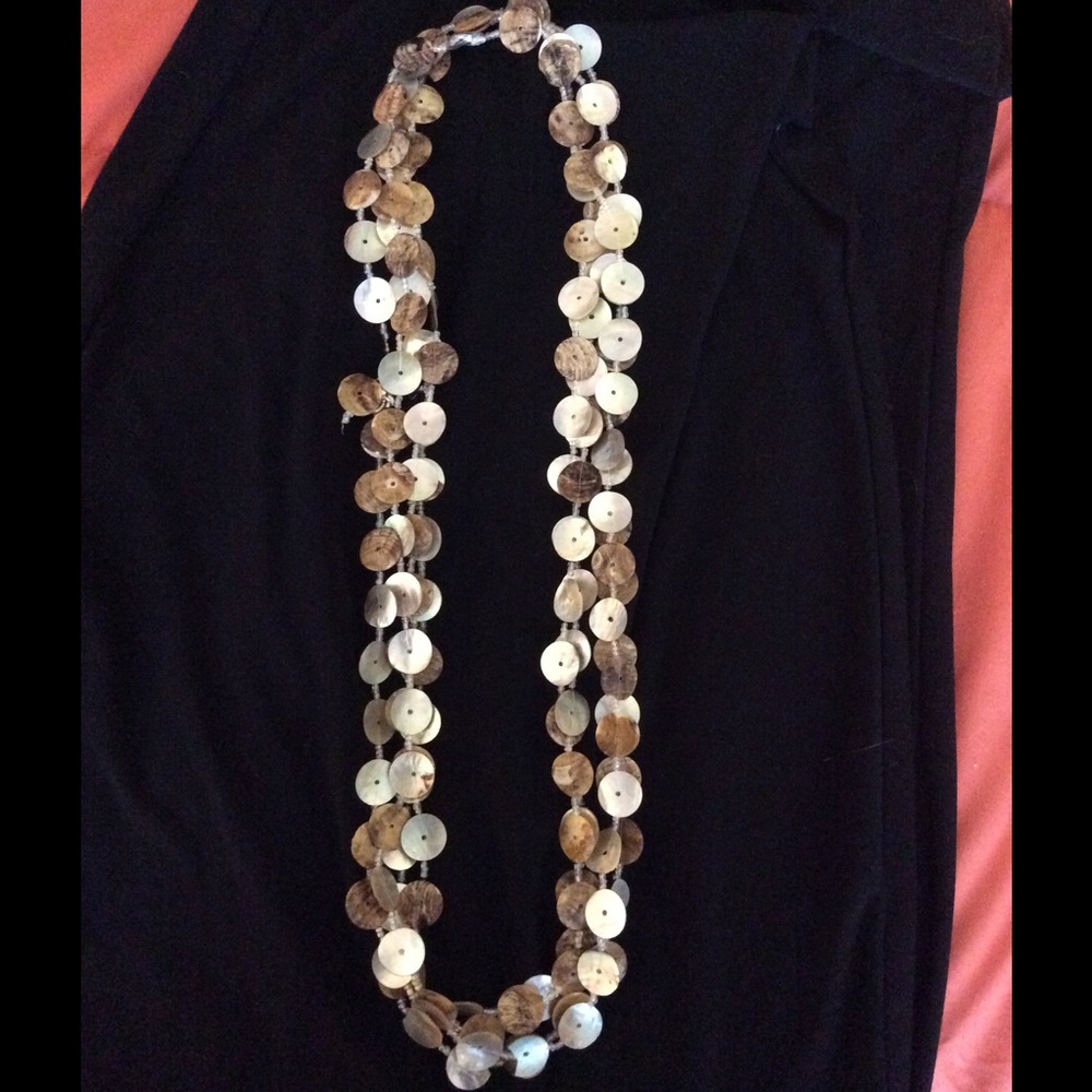 Long mother of pearl strand