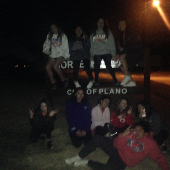 Meet your Posher, Camilla - Picture 1 of 1