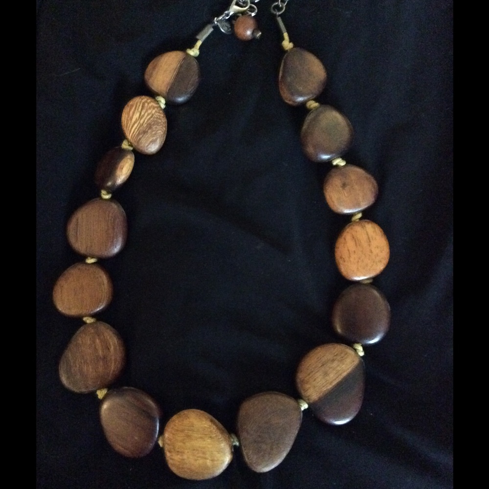 Wood necklace
