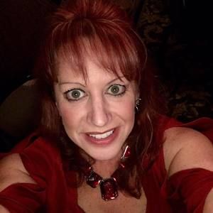 Meet your Posher, Liz