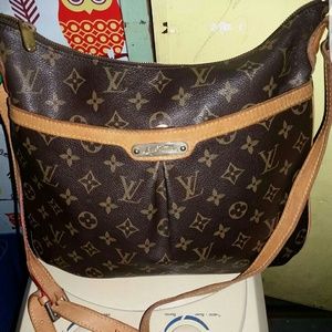 100% Authentic LV Crossbody Bag