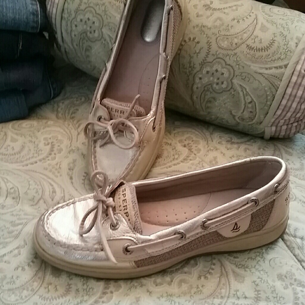 Sperry top siders-gold