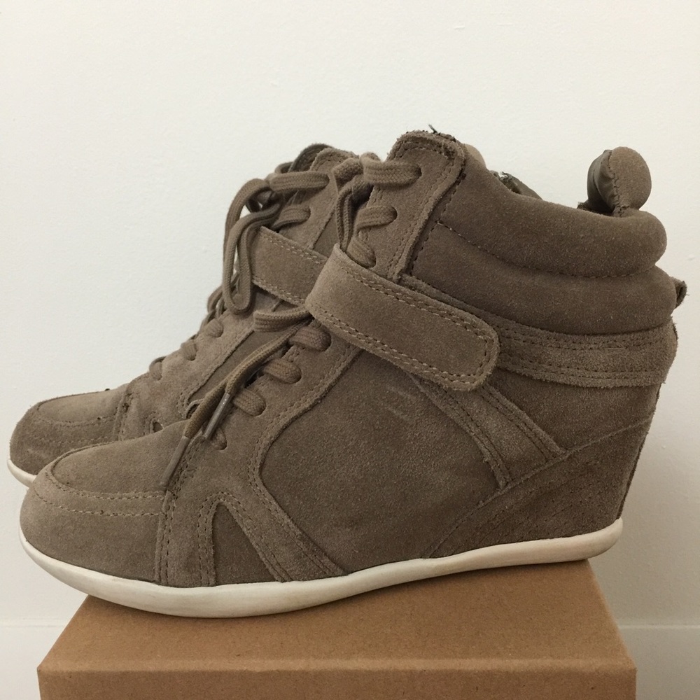 Steve Madden Wedged Sneakers