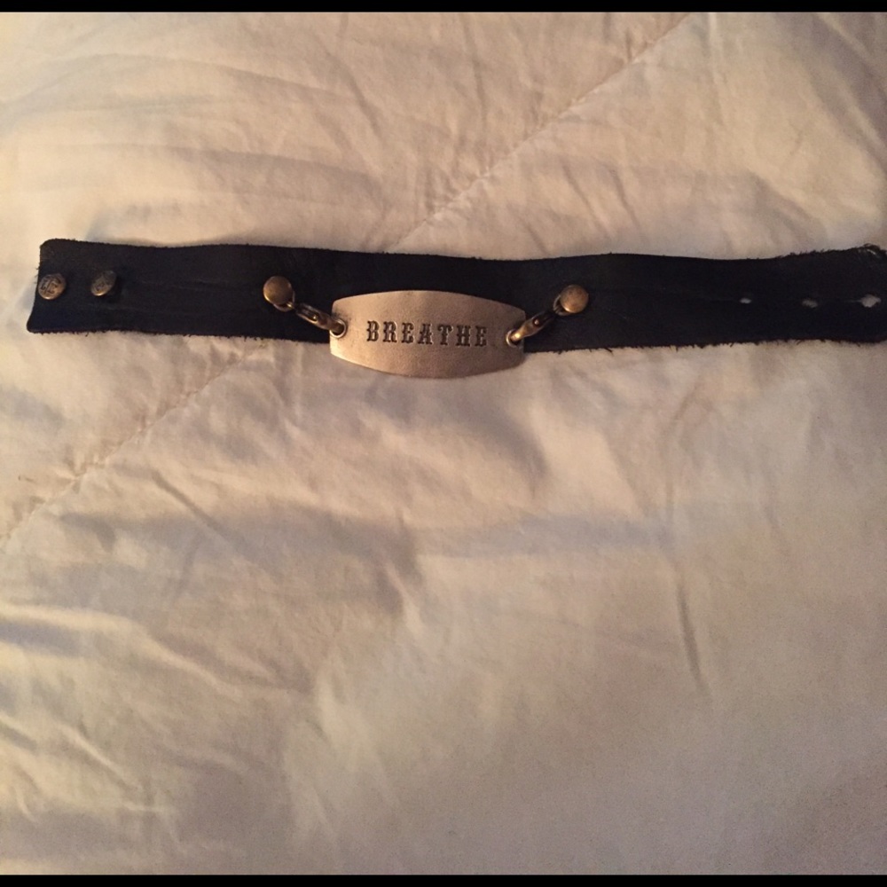 Leather Breathe bracelet