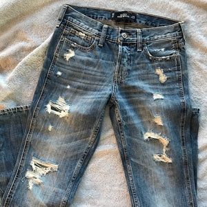 Hollister boyfriend jean tapered capris!