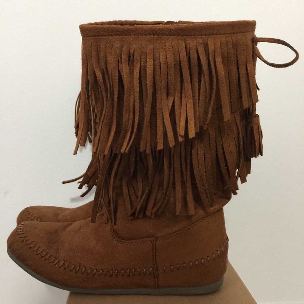 Mudd Moccasins