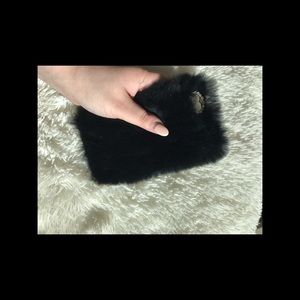 iPhone 7 plus Fluffy phone case!