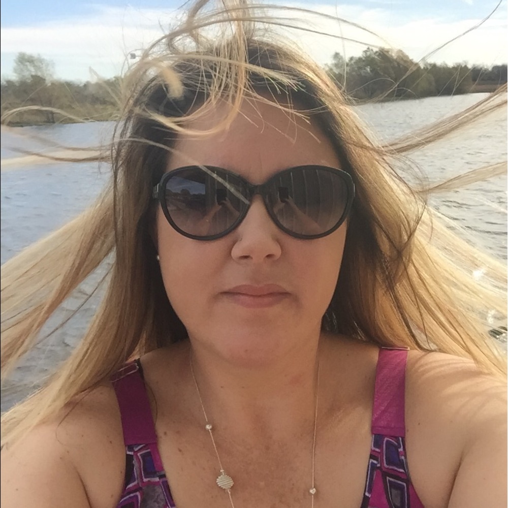 Meet your Posher, Nicole