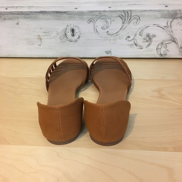 ‼️FINAL PRICE‼️Open Toe Flat Tan Sandal - Picture 6 of 7