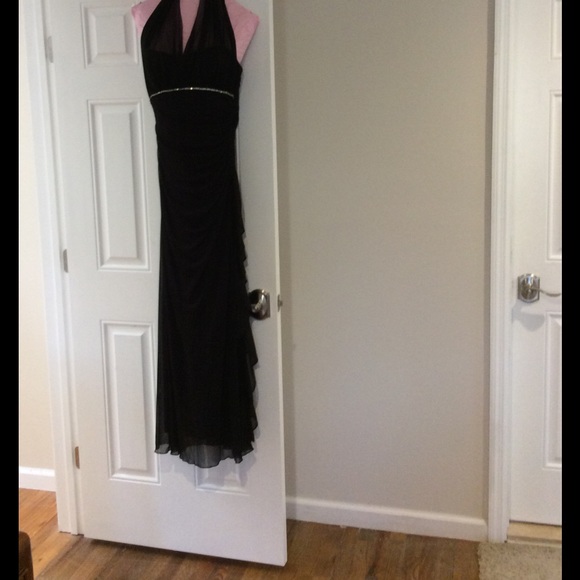 Evening gown - Picture 2 of 3