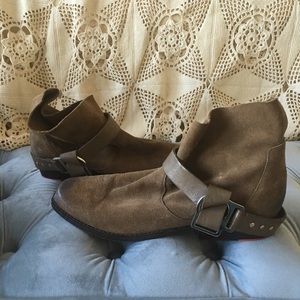 Joe's Saki Oiled Suede Slouch Pull On Ankle Boots