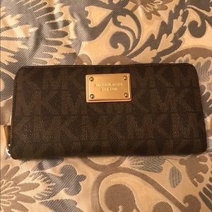 Michael Kors wallet
