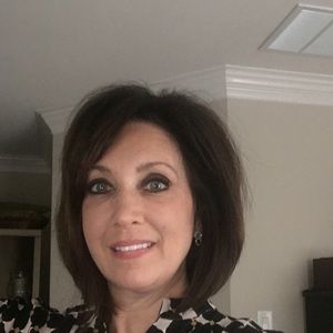 Meet your Posher, Holly