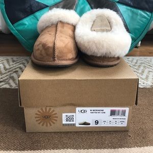 UGG brand new Moraene Shearling Slippers size 9