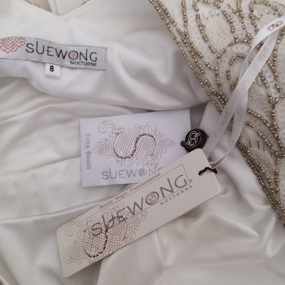 🆕 SUE WONG beaded pleated gown- rt $950 size 8 - Picture 4 of 4