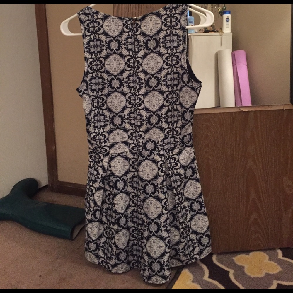 Romper - Picture 2 of 3