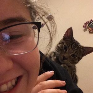 Meet your Posher, Briana
