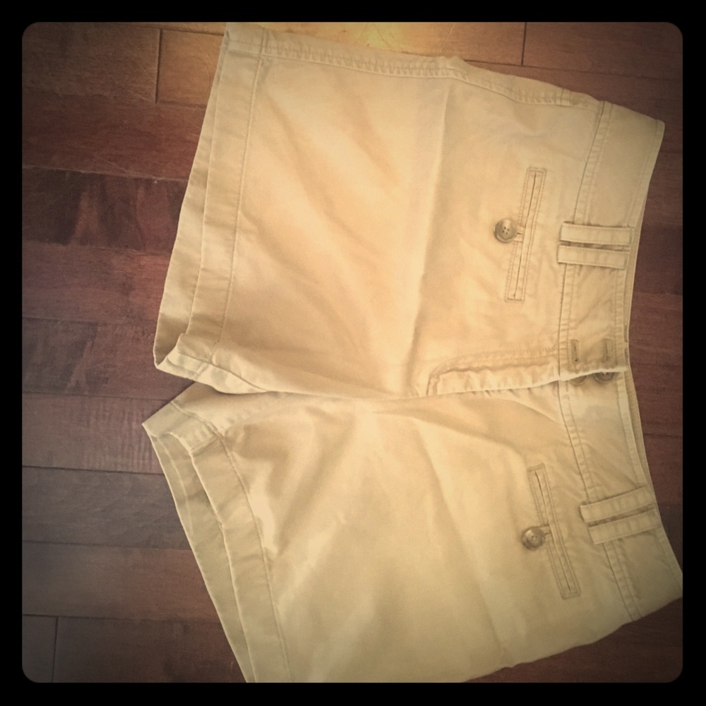 Ann Taylor size 6 shorts